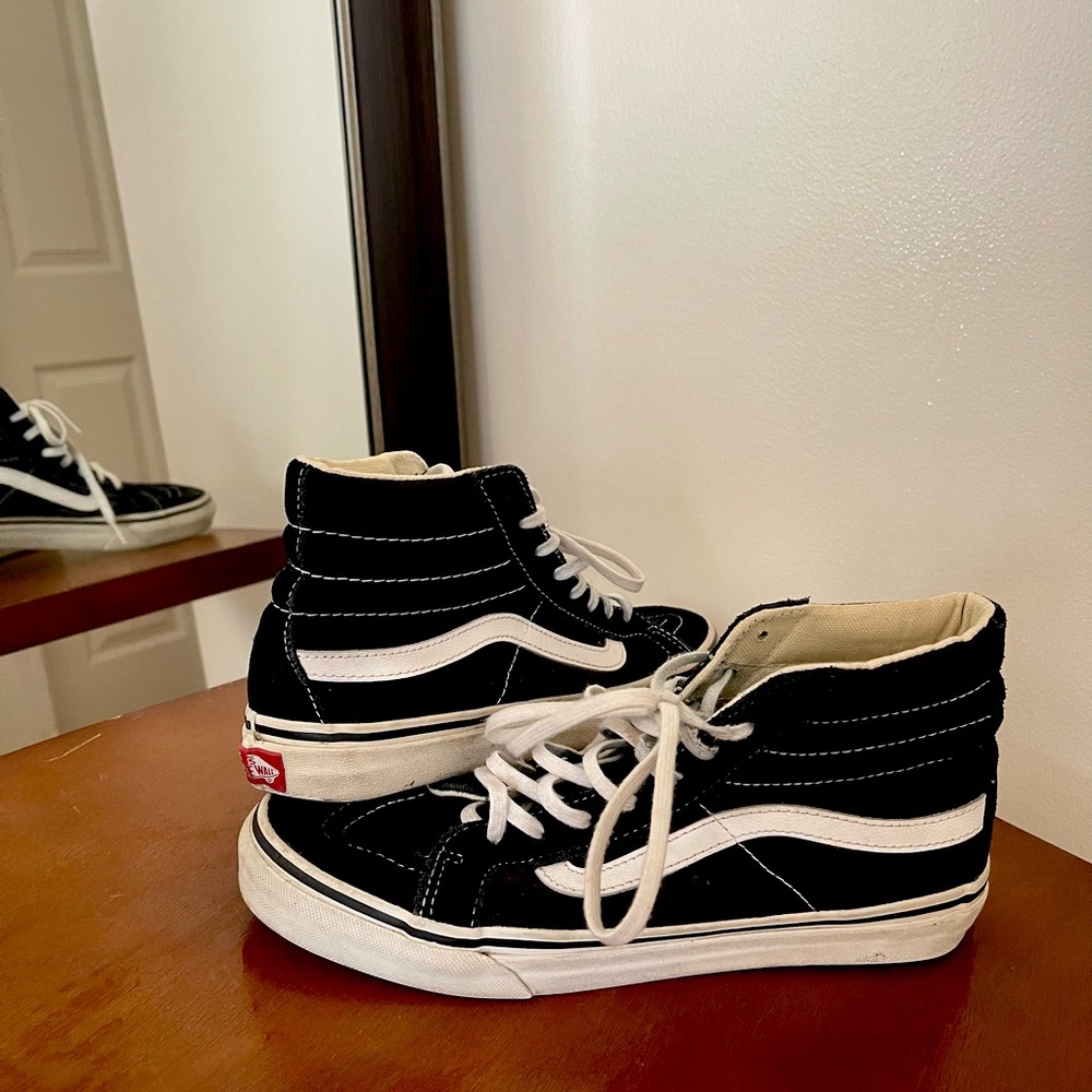 Vans Classic high top black and white SK8-HI VR3 SHOE